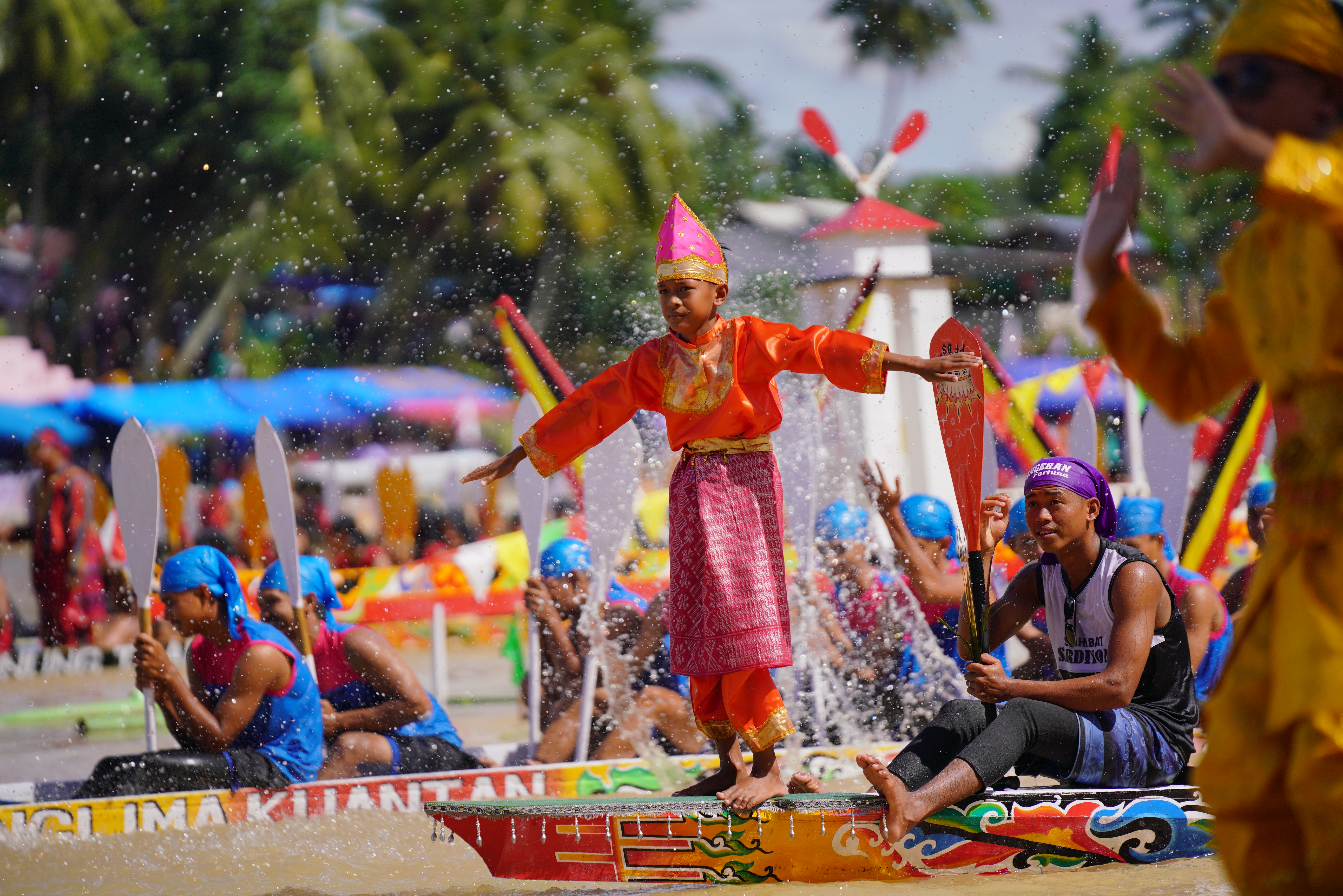 Festival Pacu Jalur image 6