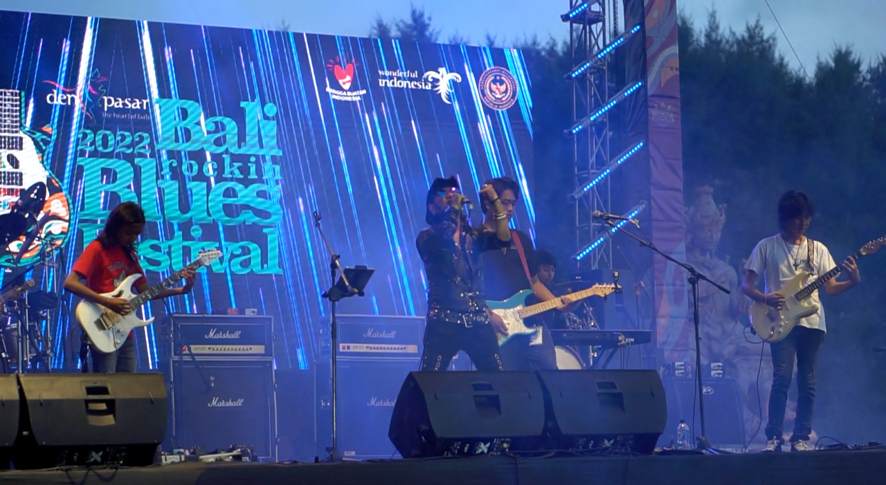 Bali Rockin Blues image 1