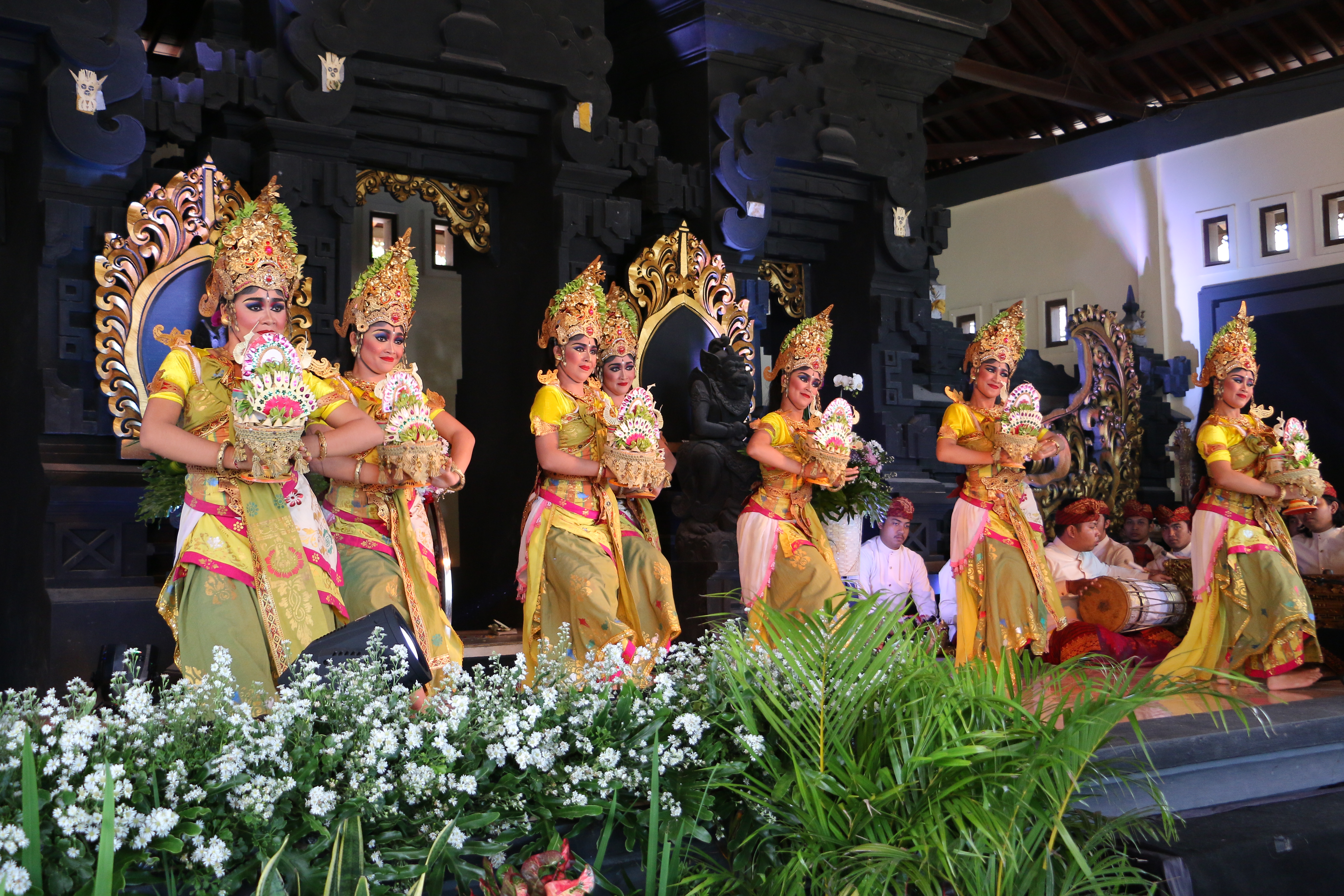 Tanah Lot Art & Food Festival image 3