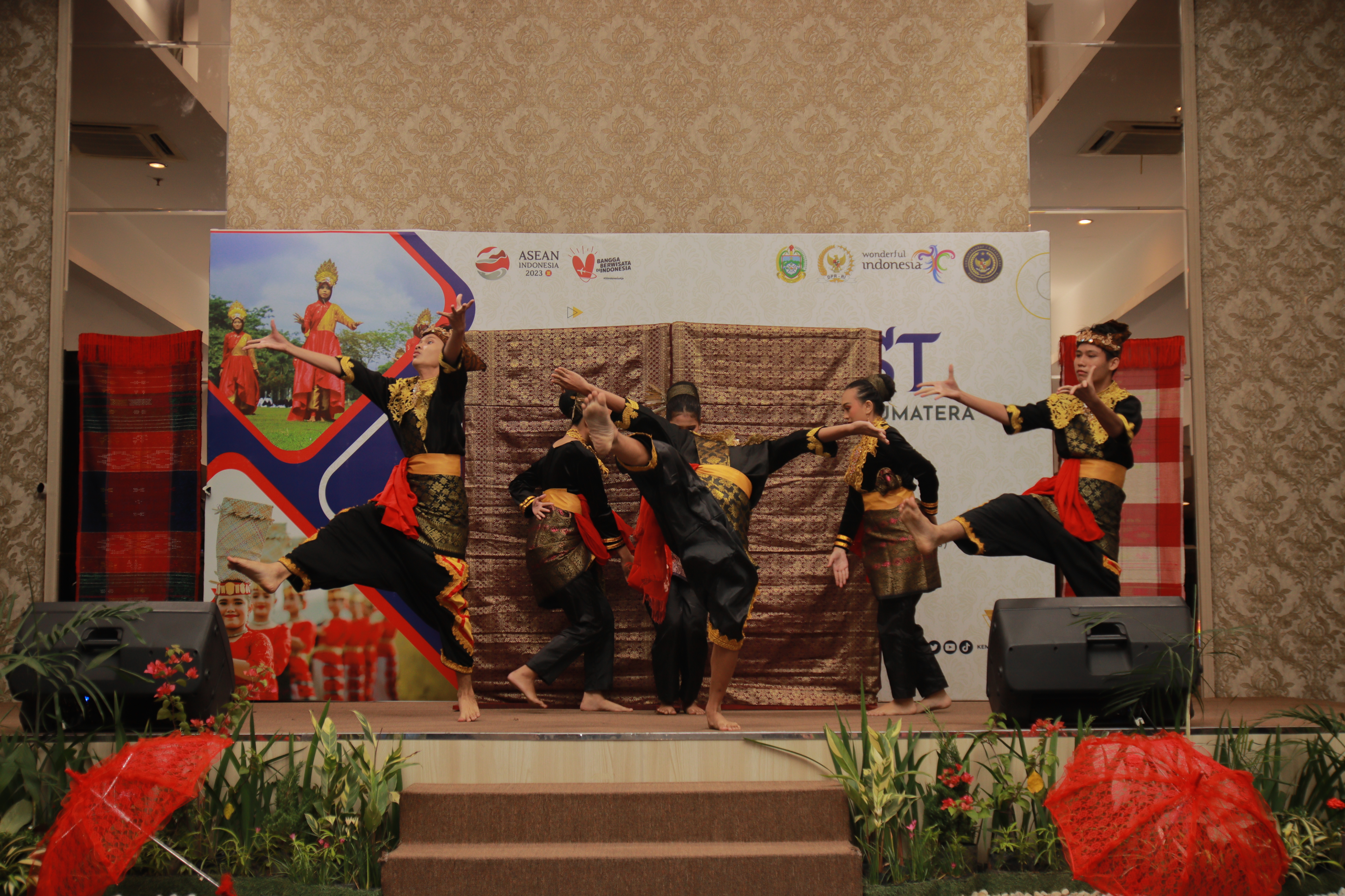 BISA Fest: Eksotika Tarian Tradisional Sumatera image 7