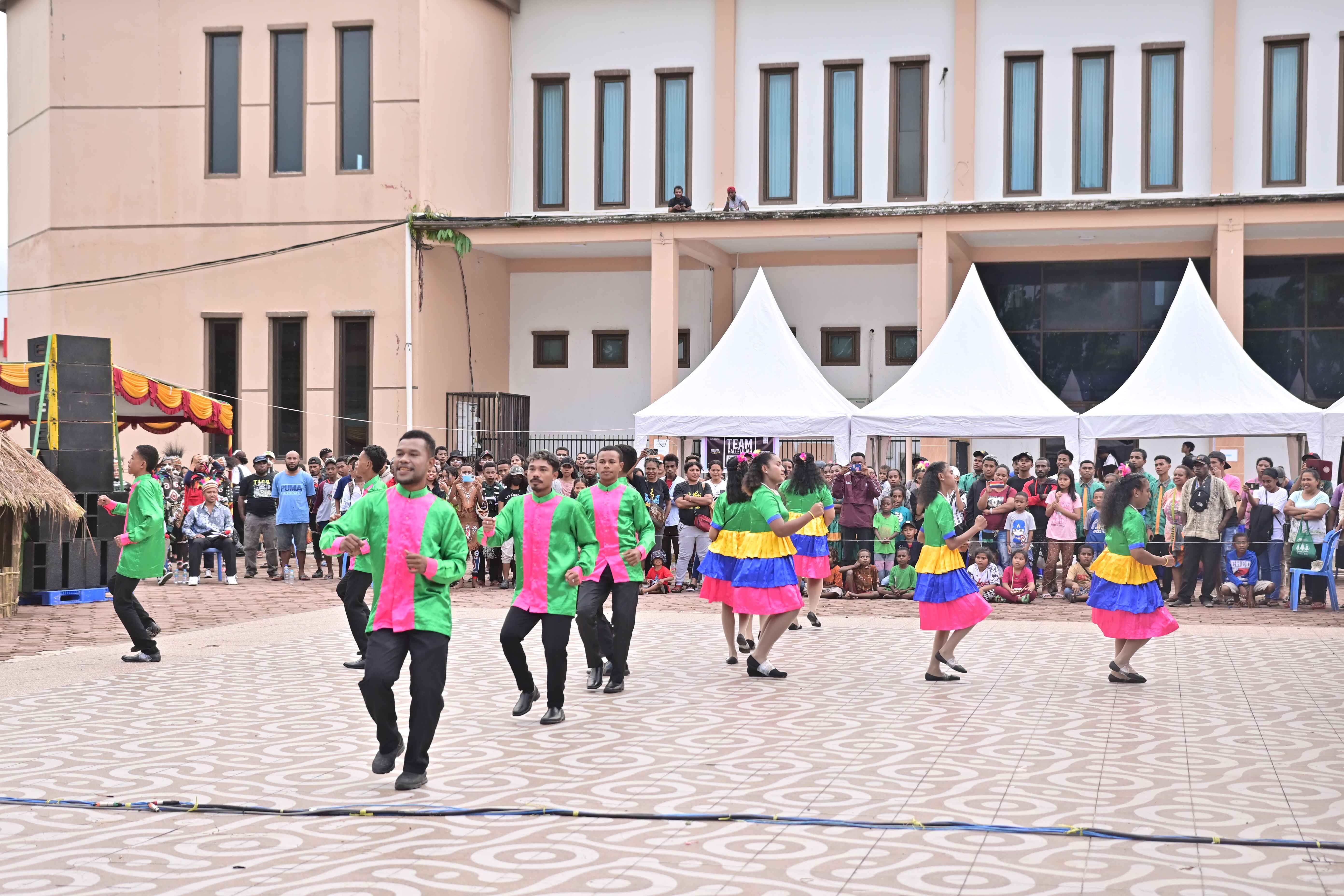 Timika Inside Festival of Art image 4