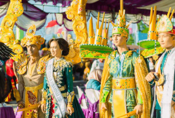 Atourin Festival Pesona Pohon Cinta