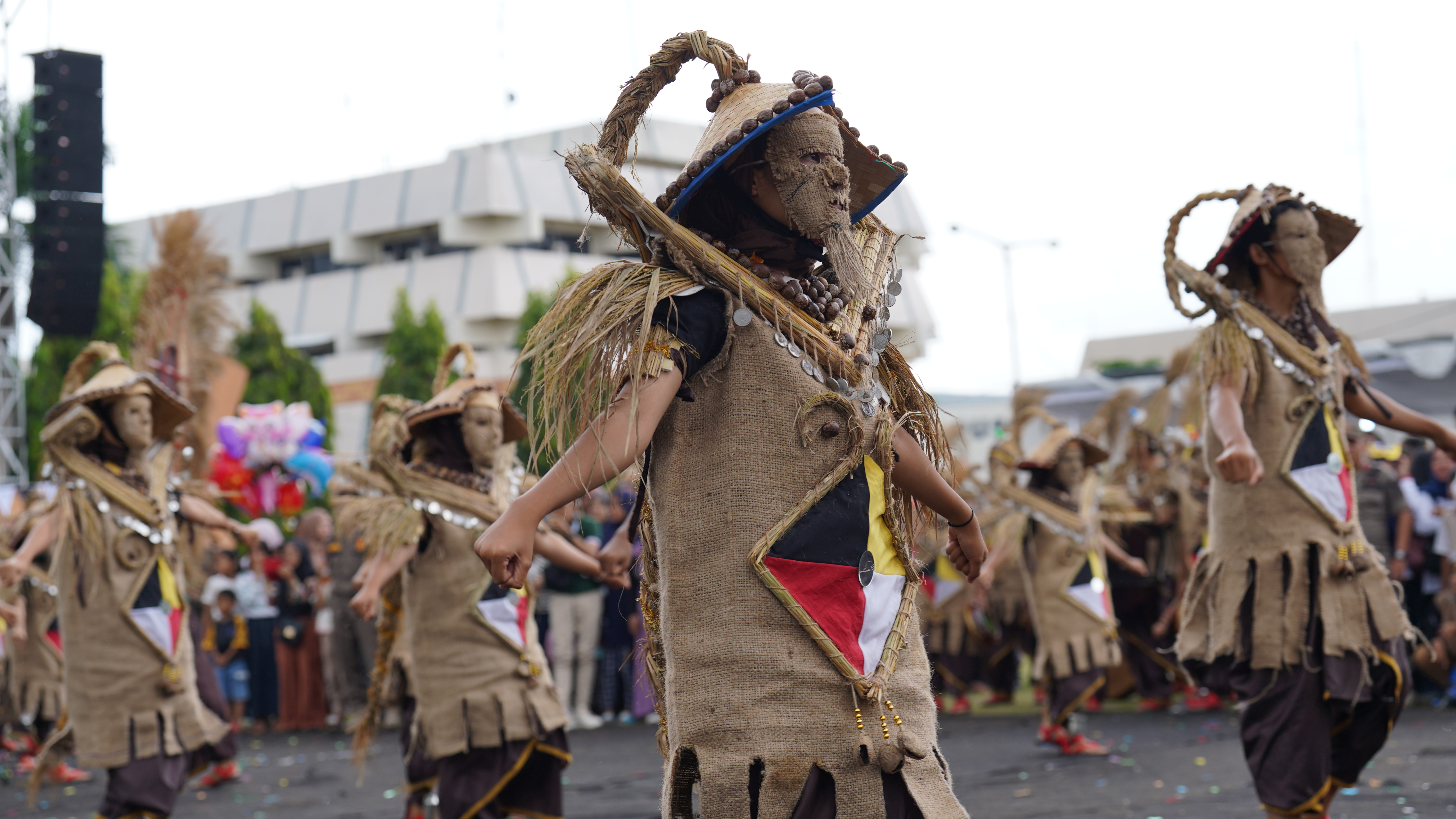 Angkat Tema Nemui Nyimah Mask Street Carnival, Festival Krakatau 2024 Berlangsung Meriah