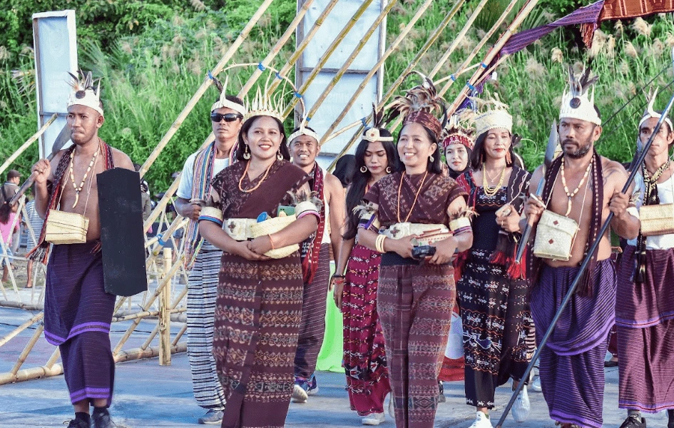 Kearifan Lokal Suku Lamaholot di NTT: Tenun hingga Sastra Sole Oha yang Jadi Daya Tarik Pariwisata