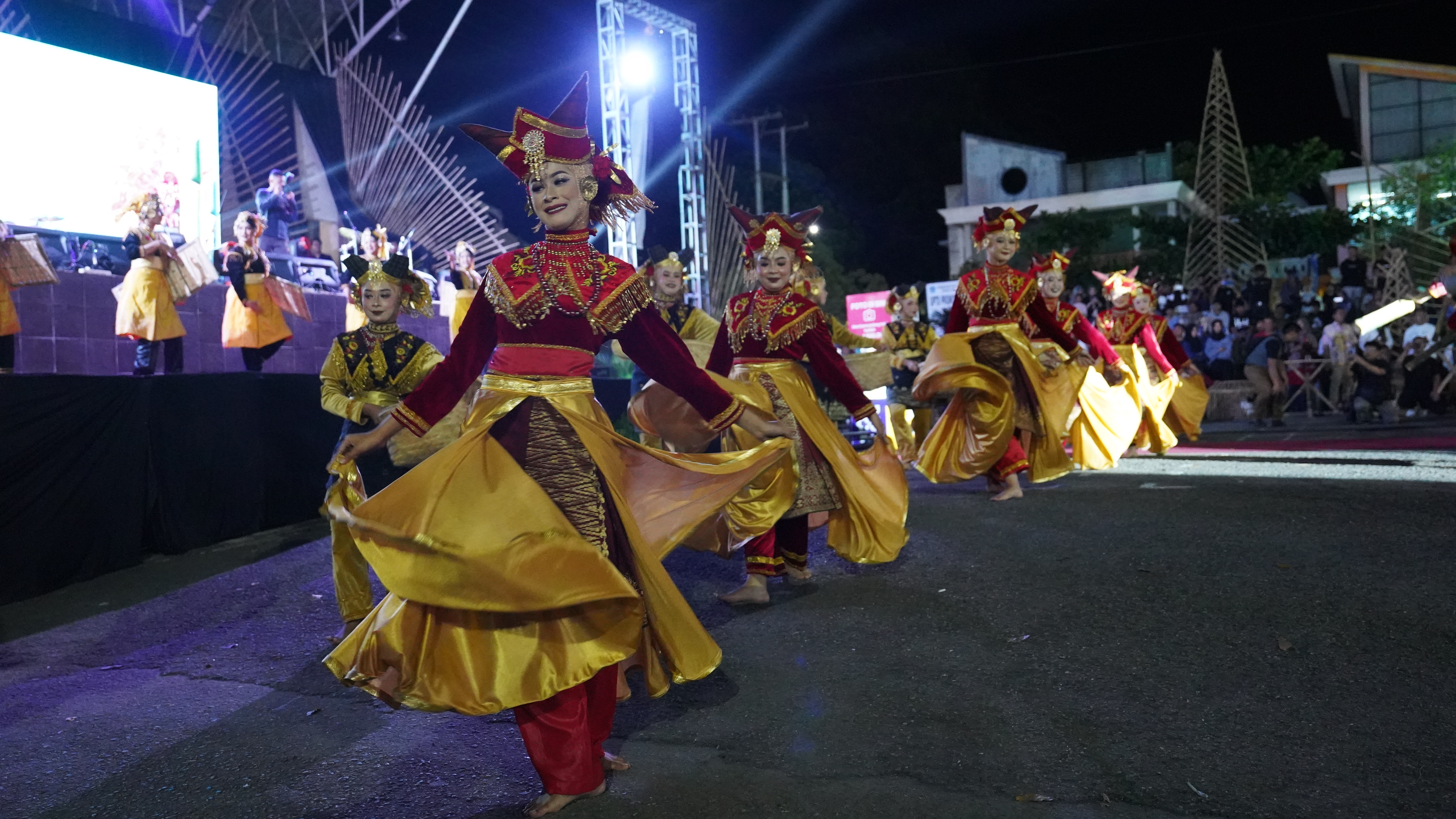 Payakumbuah Botuang Festival image 1
